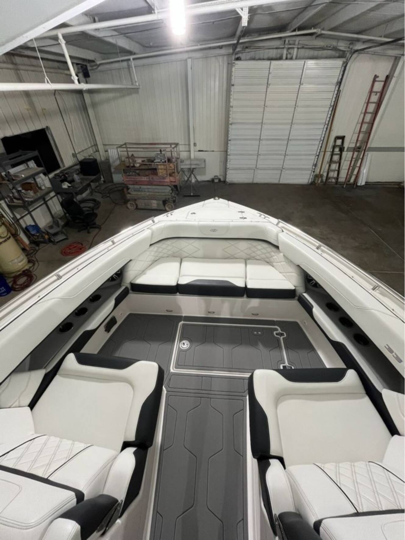 A photo of this 2022 Regal 33 OBX