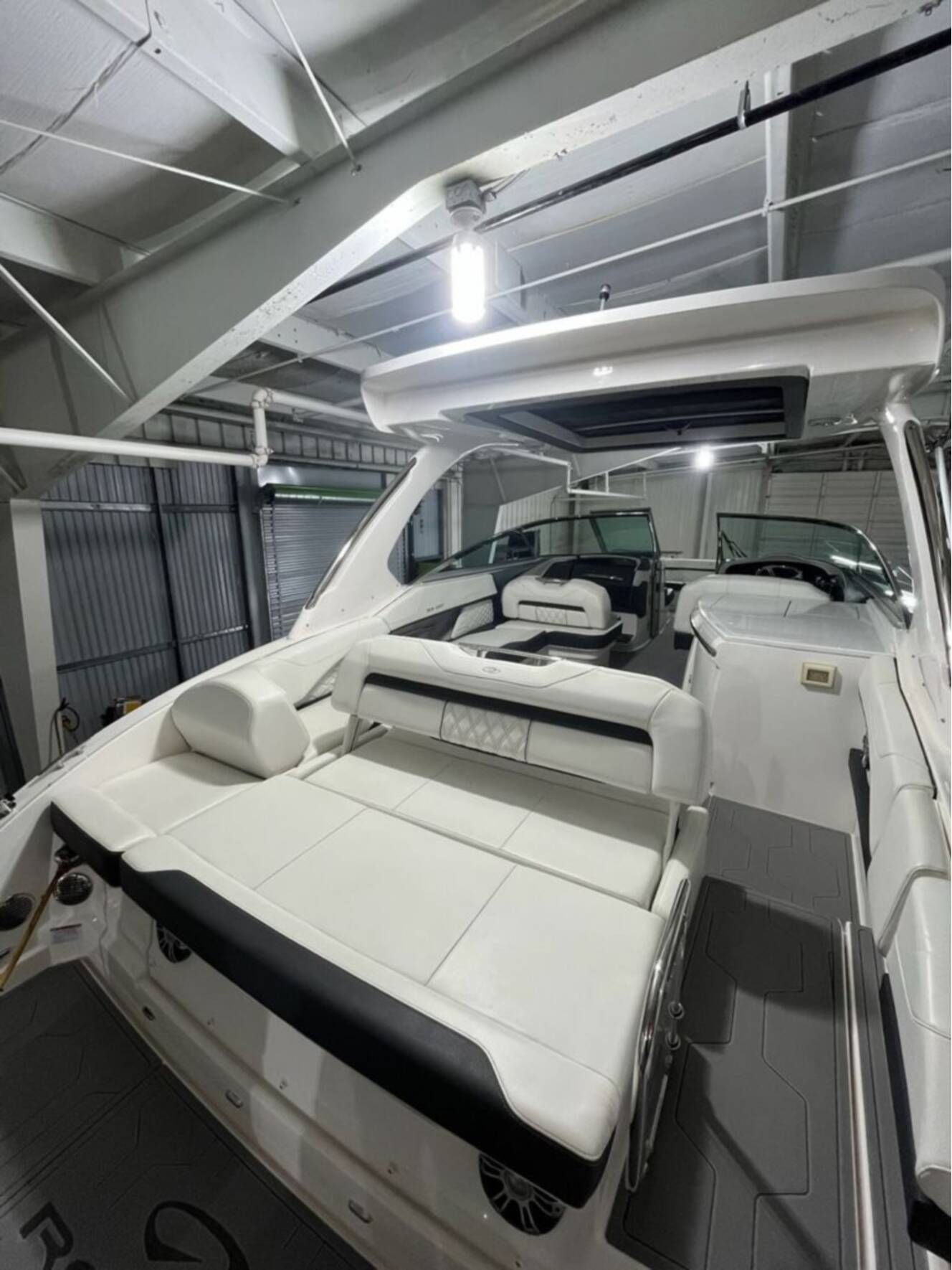 A photo of this 2022 Regal 33 OBX
