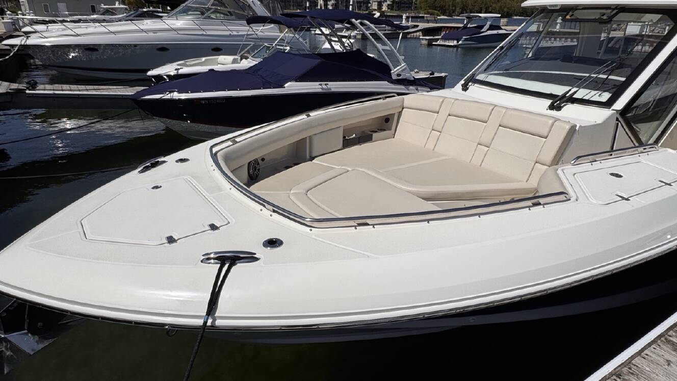 A photo of this 2021 Boston Whaler 380 Realm