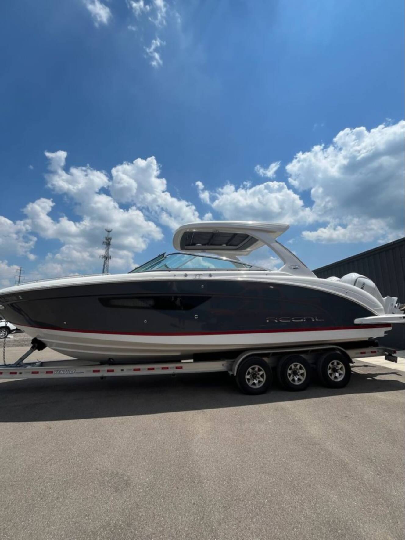 A photo of this 2022 Regal 33 OBX