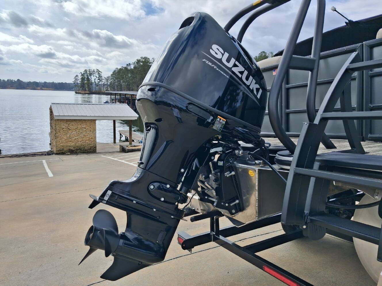 A photo of this 2026 Bentley Pontoons Legacy 240 DL Navigator