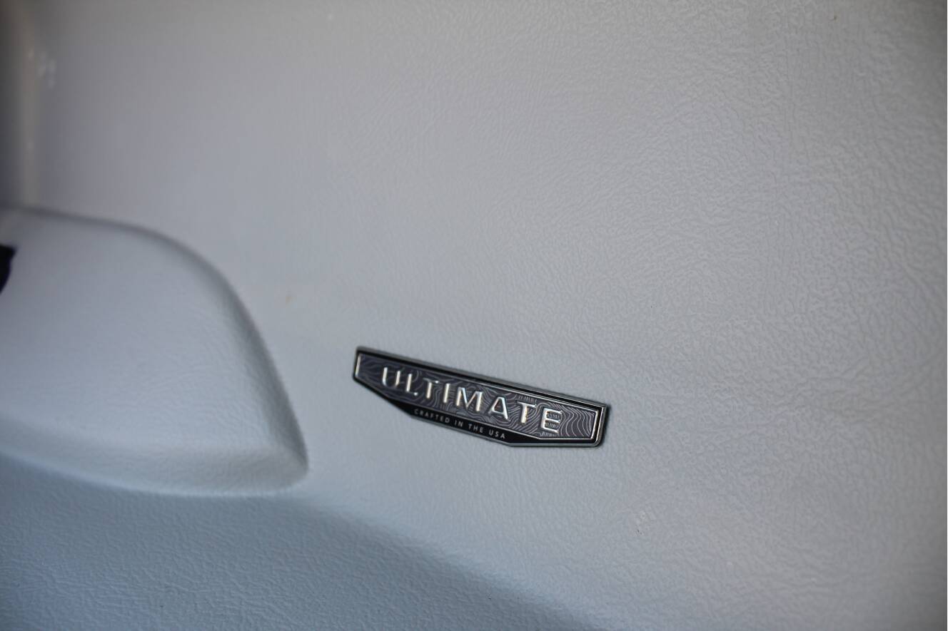 A photo of this 2026 Regal LS9 Surf Ultimate