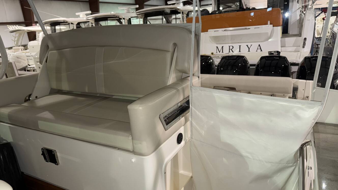 A photo of this 2021 Boston Whaler 380 Realm