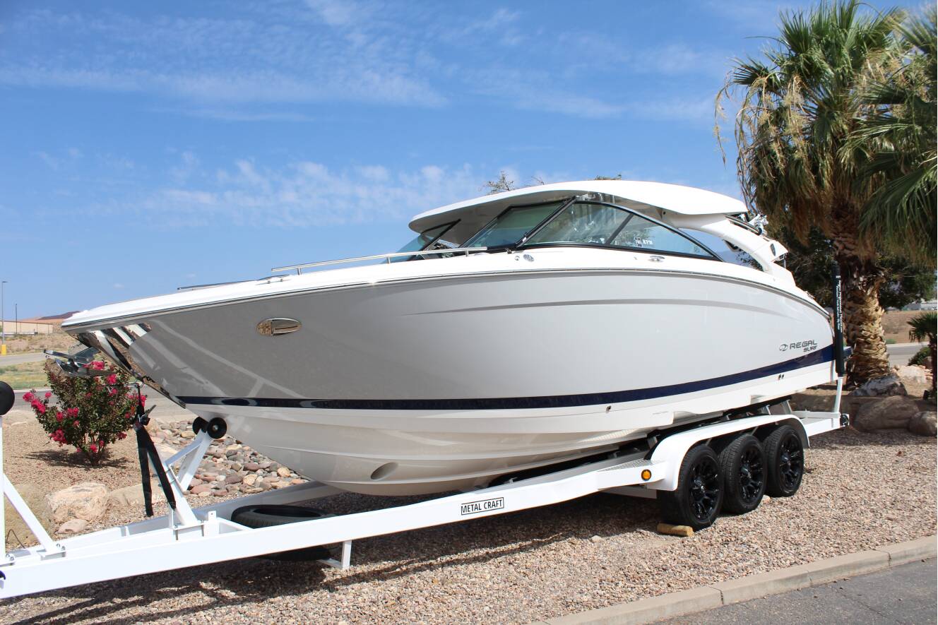 A photo of this 2026 Regal LS9 Surf Ultimate