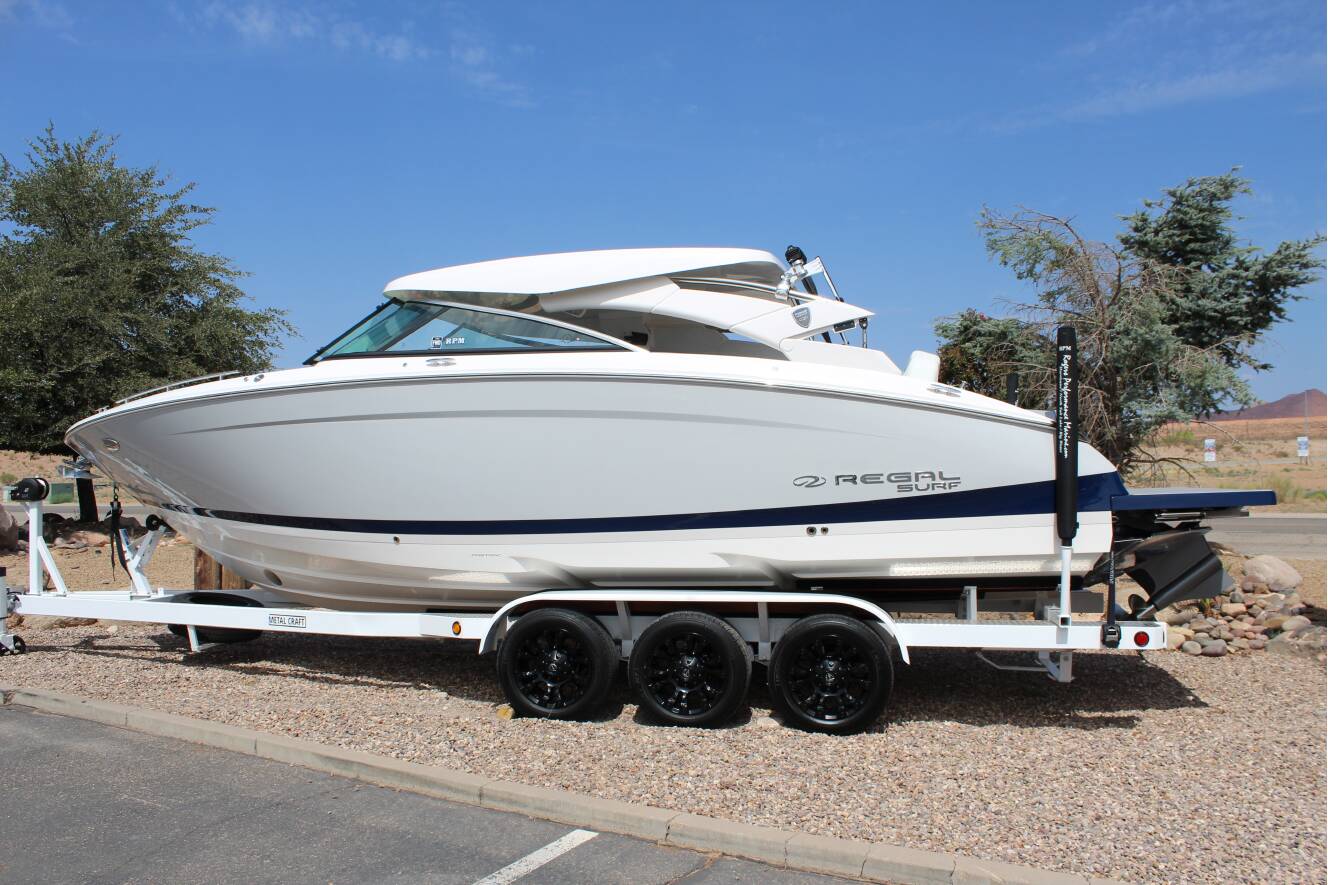 A photo of this 2026 Regal LS9 Surf Ultimate