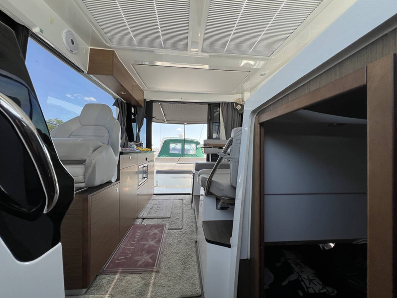 A photo of this 2020 Jeanneau NC 1095