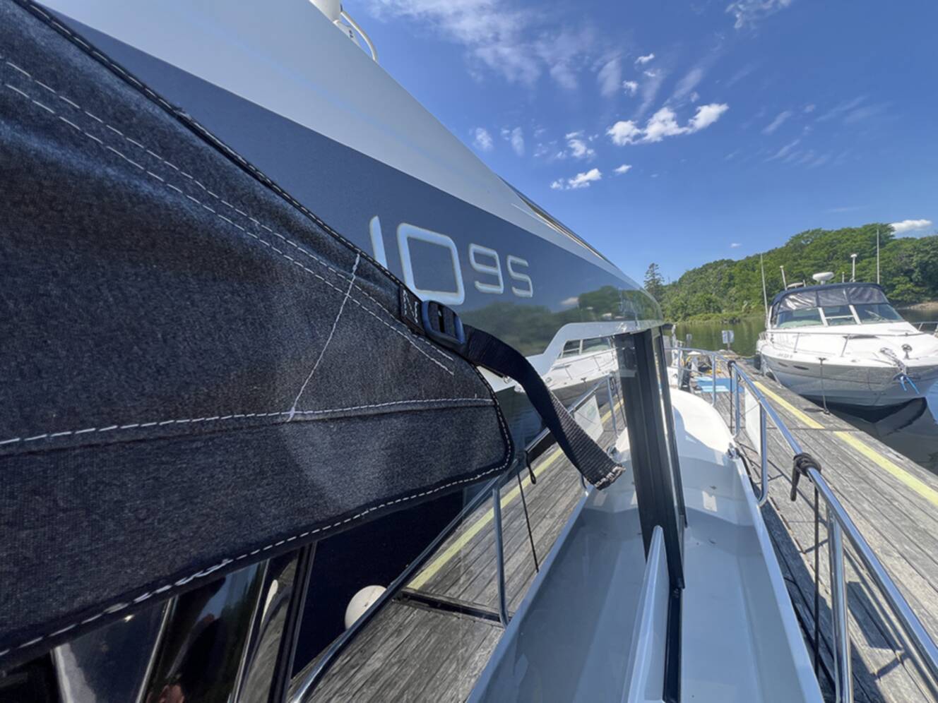 A photo of this 2020 Jeanneau NC 1095