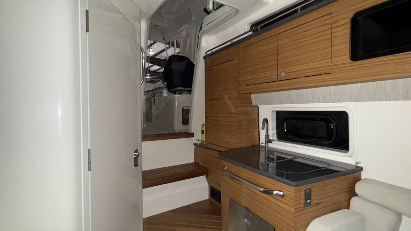 A photo of this 2021 Boston Whaler 380 Realm
