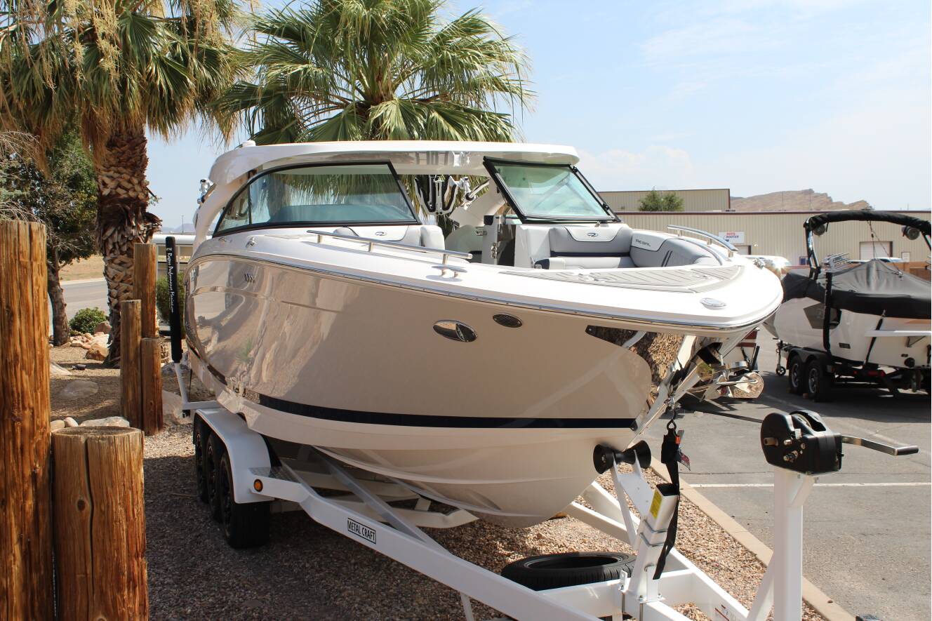 A photo of this 2026 Regal LS9 Surf Ultimate