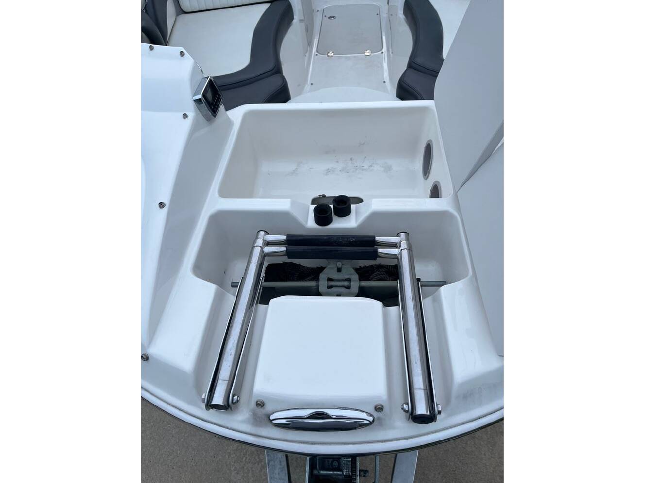 A photo of this 2018 Stingray 235LR