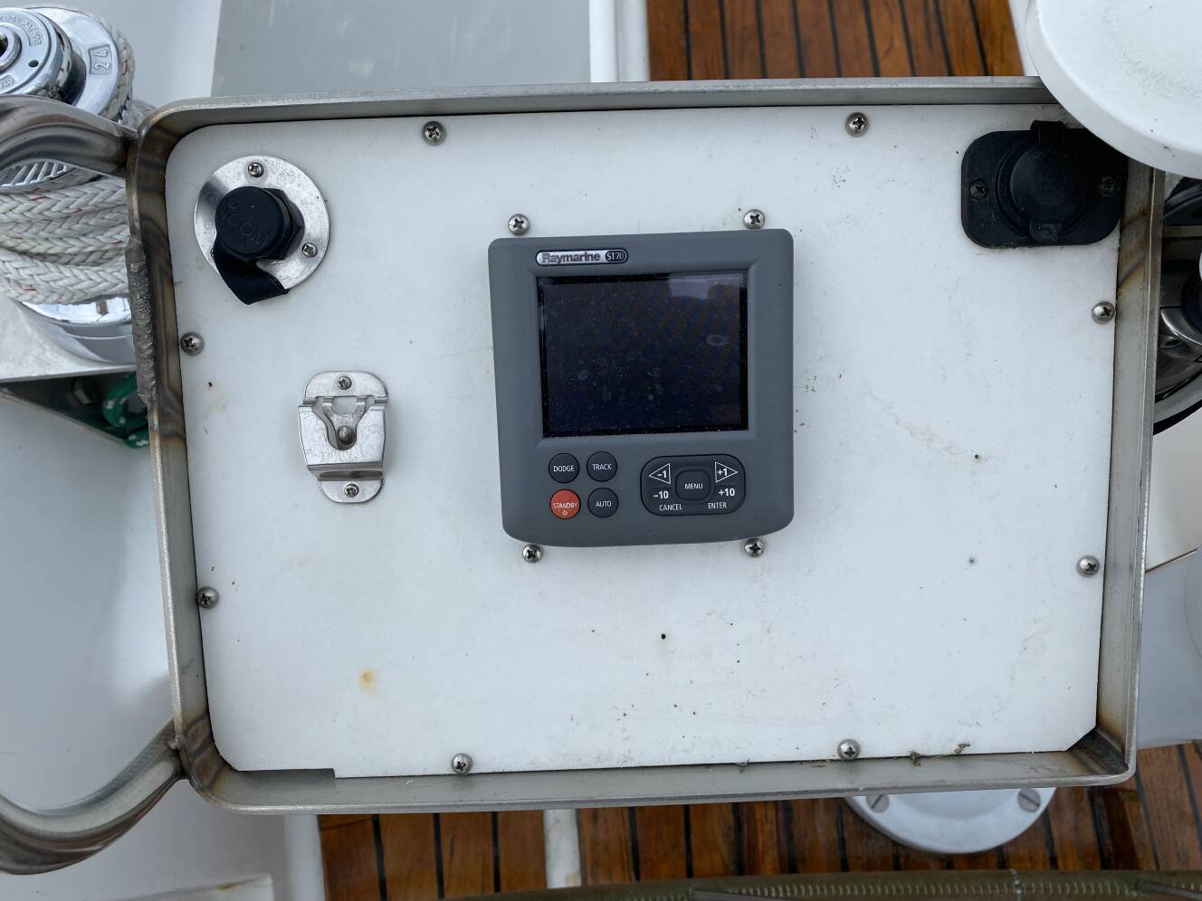 A photo of this 1989 J/Boats J/40