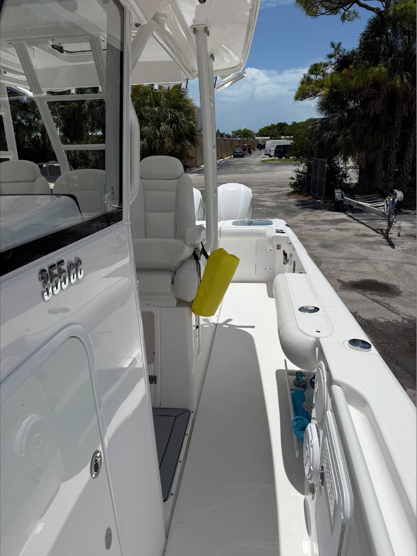 A photo of this 2019 Everglades 355 CC