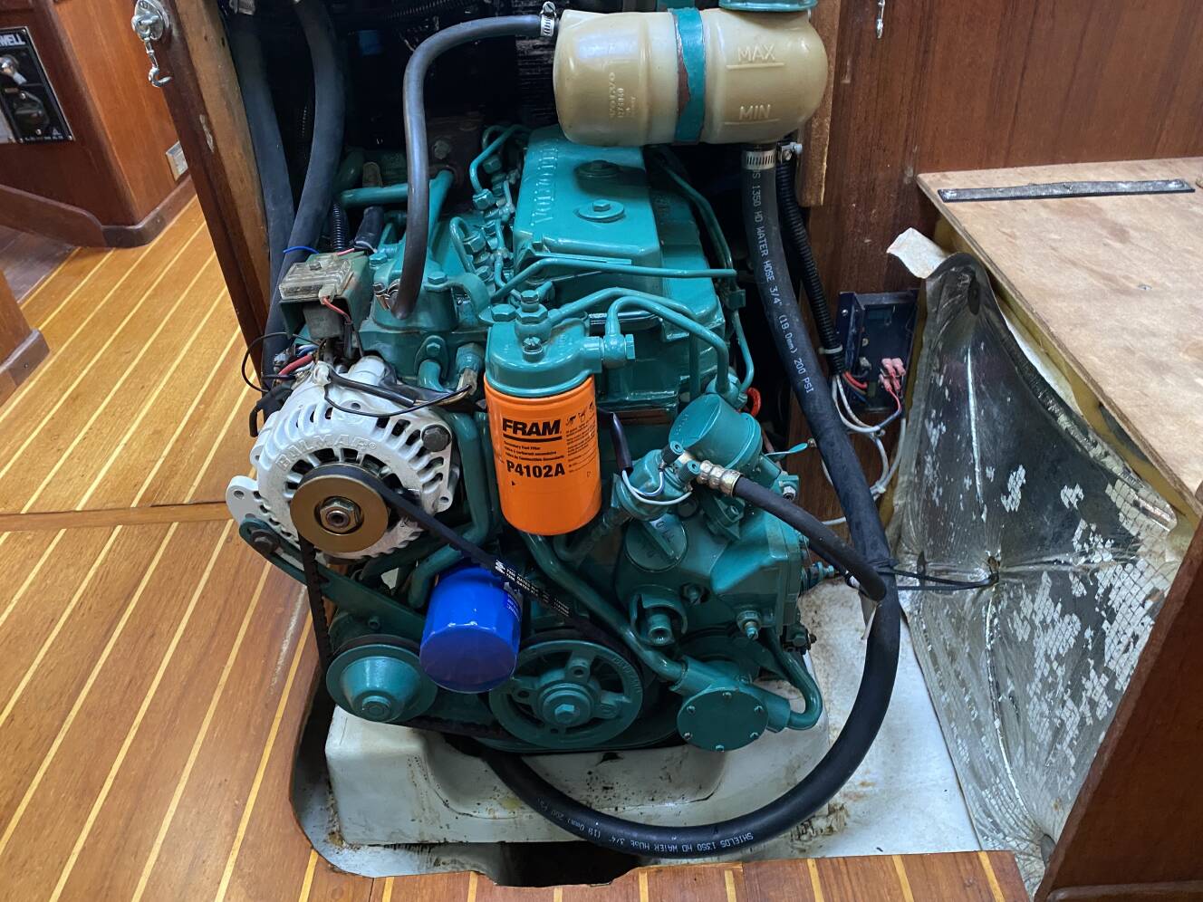 A photo of this 1989 J/Boats J/40