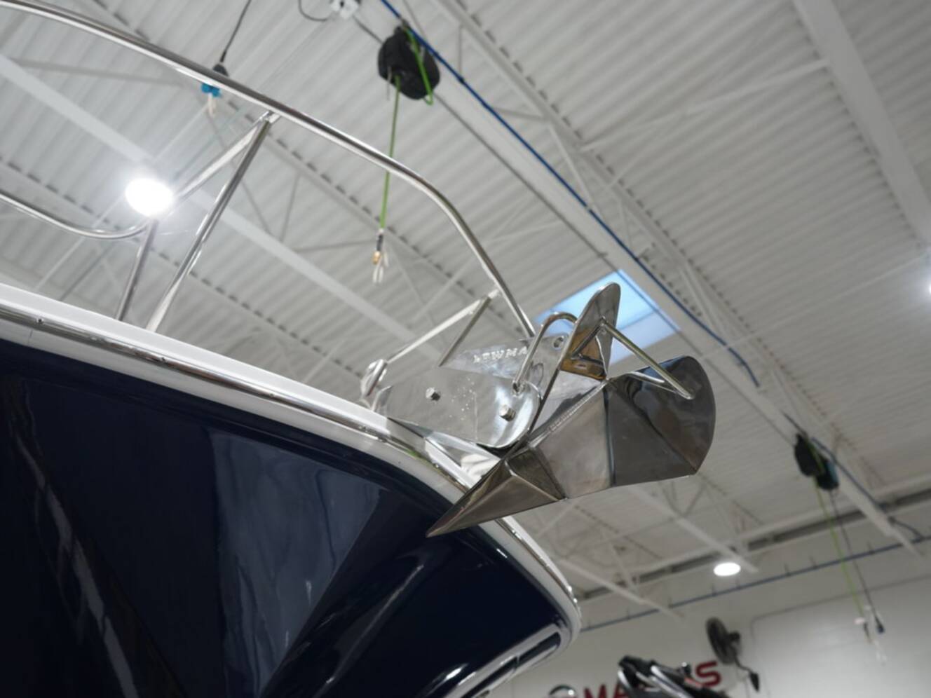 A photo of this 2026 Sea Ray Sundancer 320