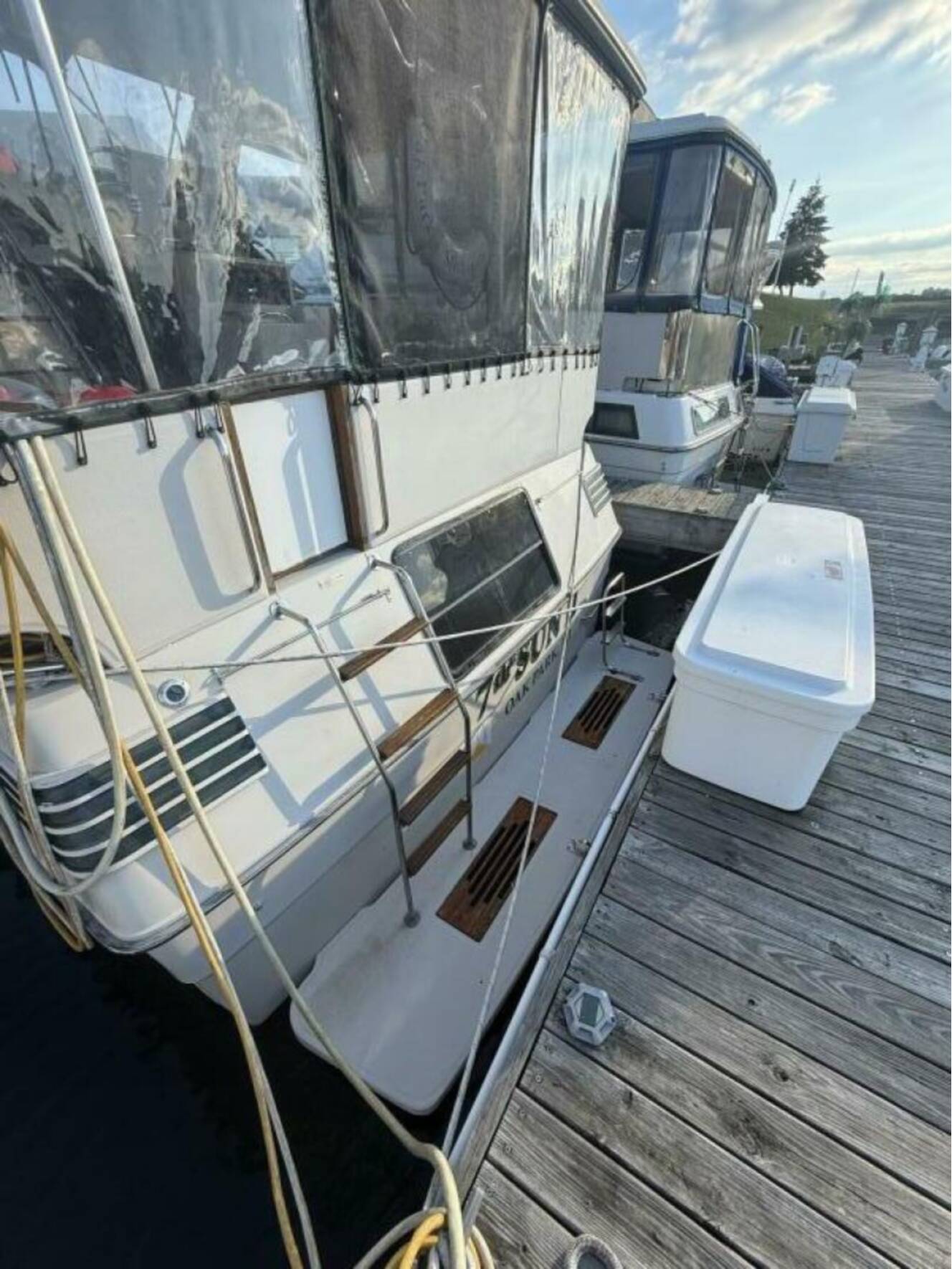 A photo of this 1988 Sea Ray 415