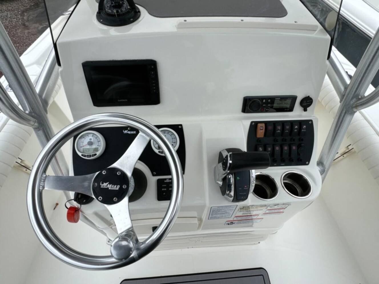A photo of this 2017 Mako 214 CC