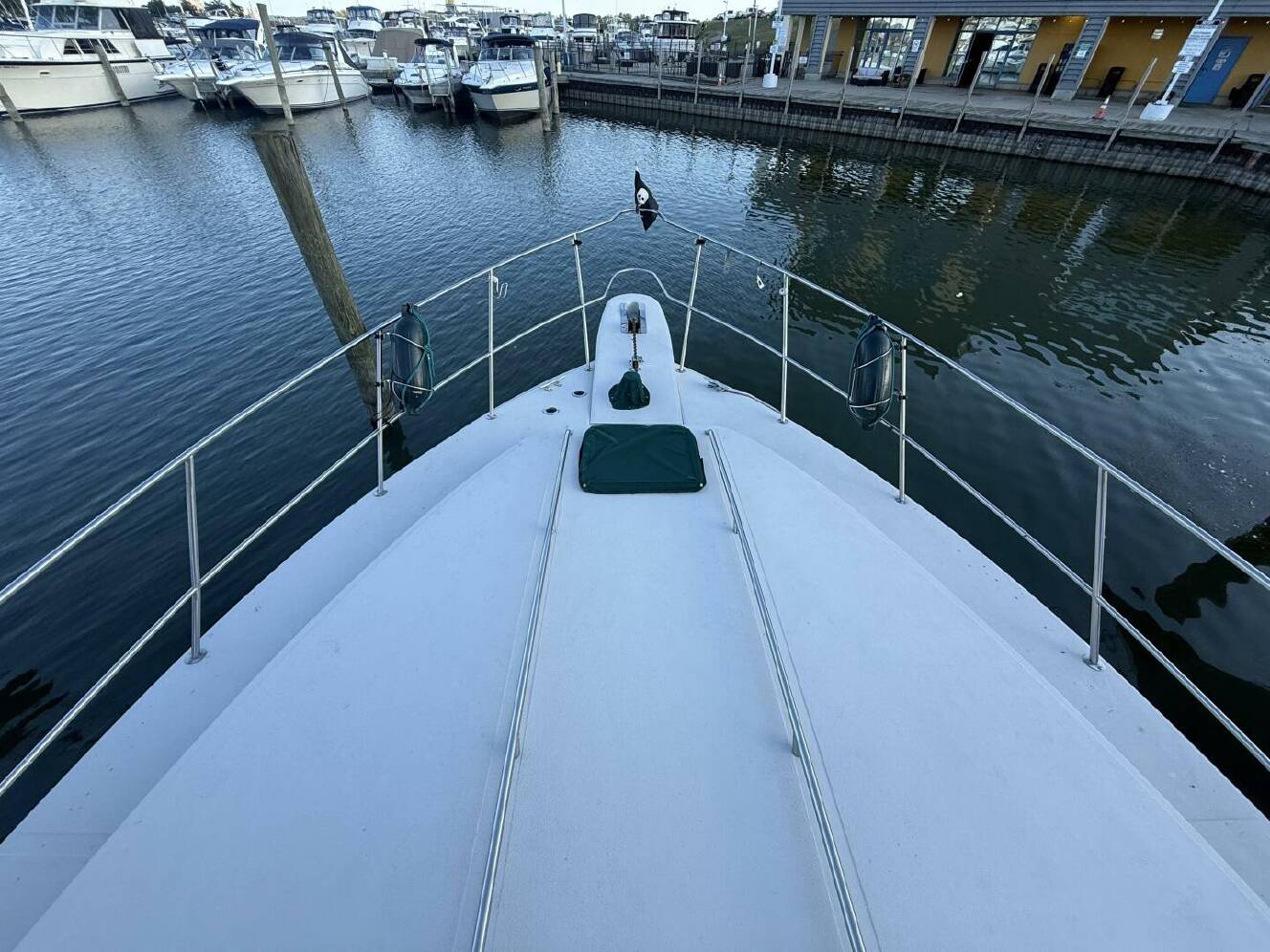A photo of this 1988 Sea Ray 415