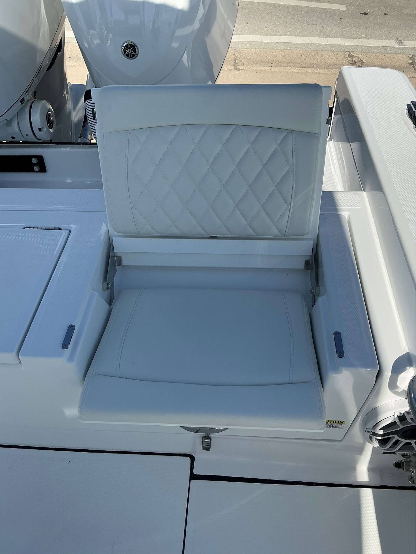 A photo of this 2025 Everglades 273 CC