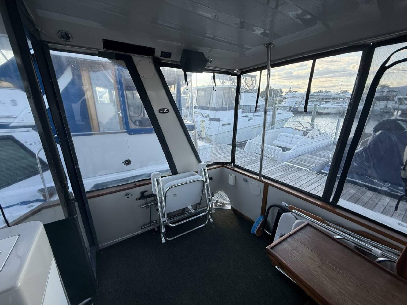A photo of this 1988 Sea Ray 415