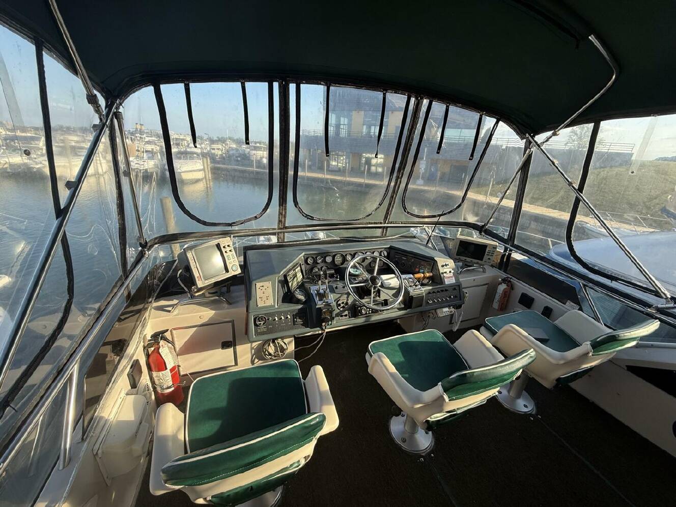 A photo of this 1988 Sea Ray 415