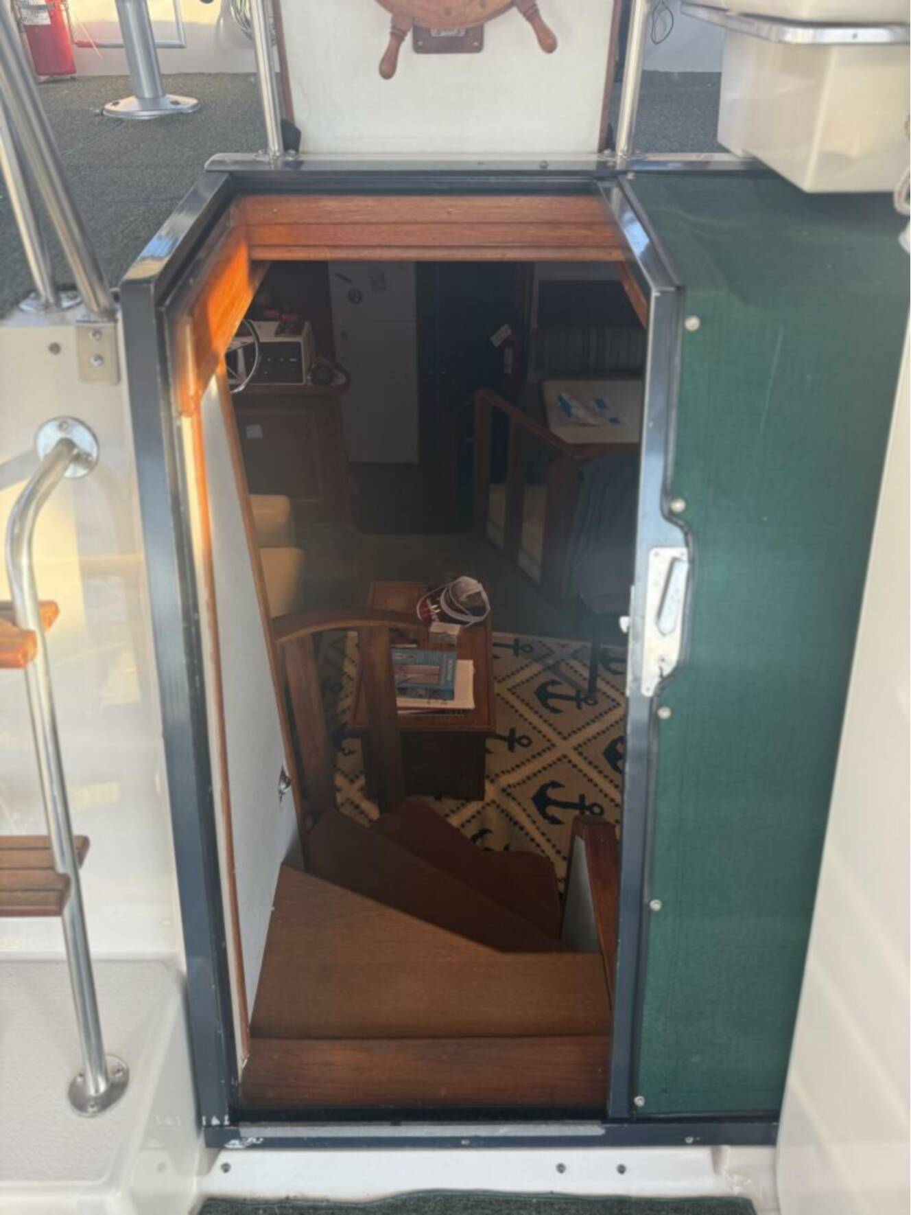 A photo of this 1988 Sea Ray 415