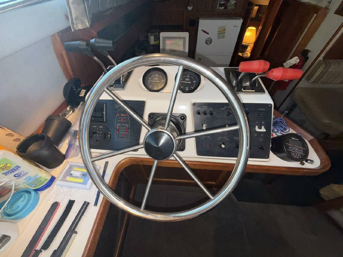 A photo of this 1988 Sea Ray 415