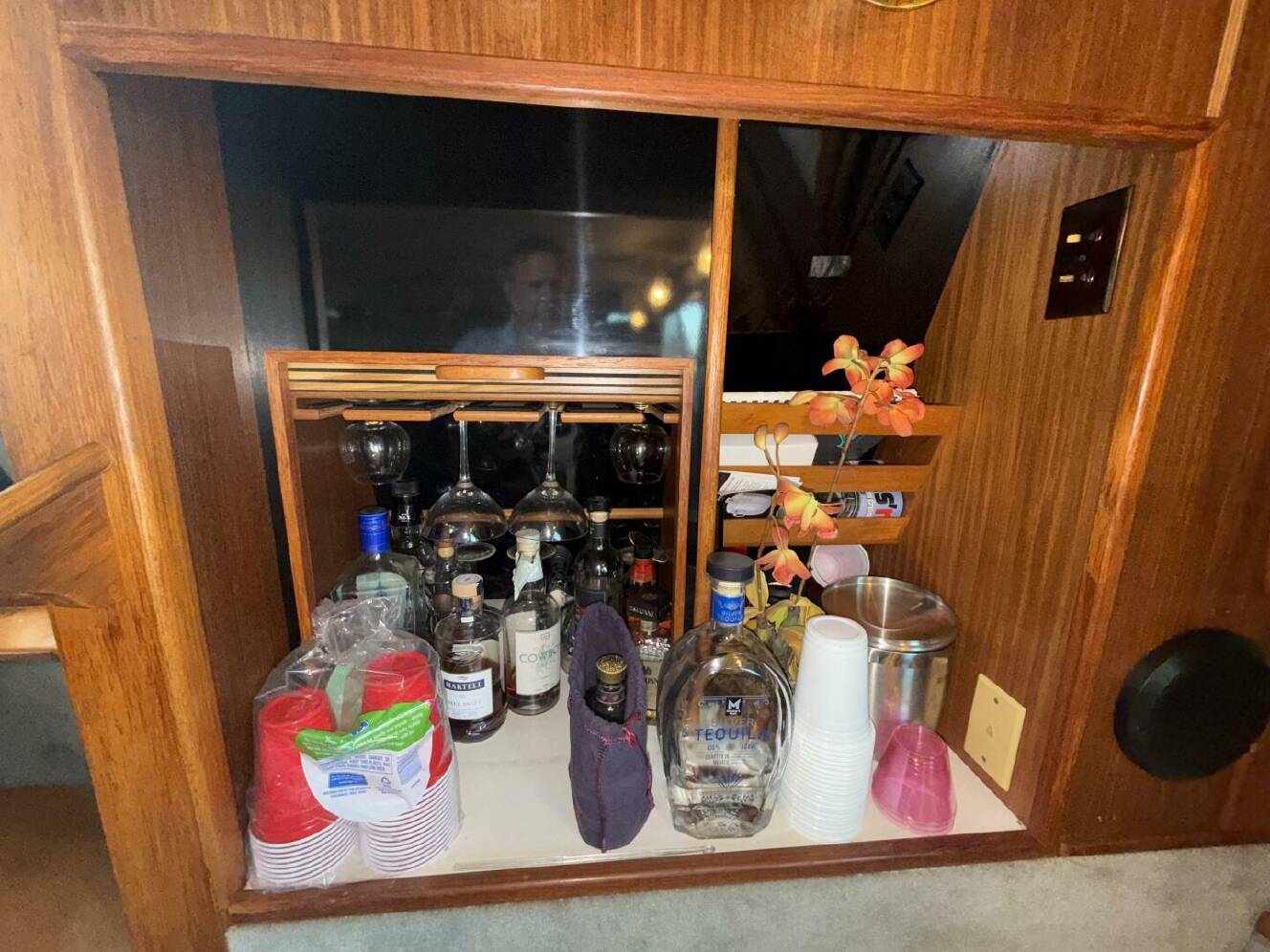 A photo of this 1988 Sea Ray 415
