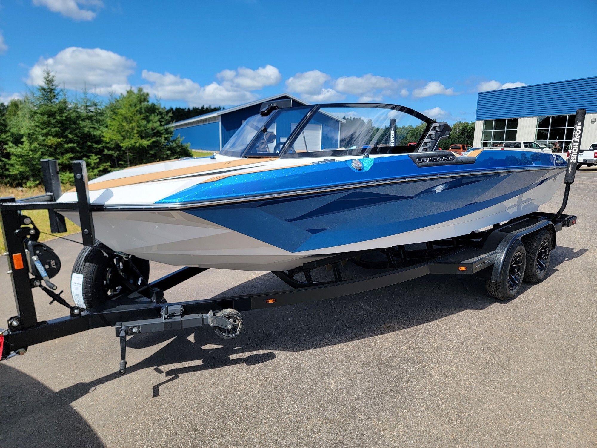 2025 Nautique Ski Closed Bow 200 OB in three lakes WI