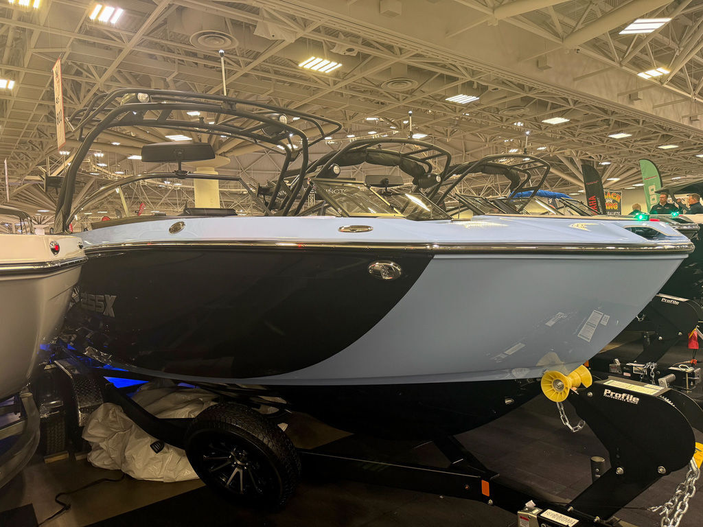 2025 Yamaha Boats 255XD in wayzata MN