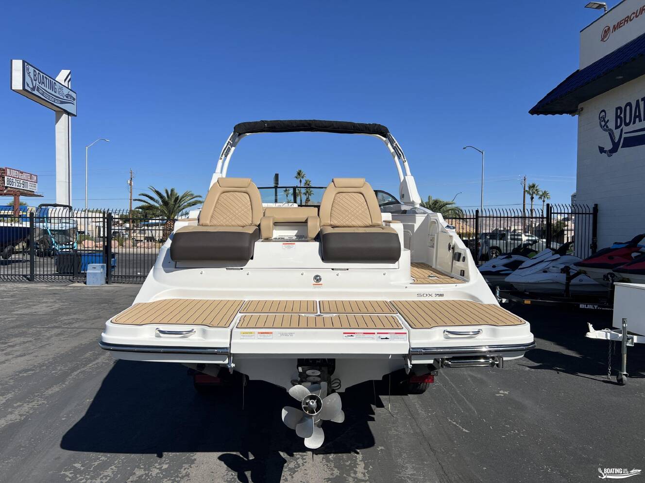A photo of this 2026 Sea Ray SDX 290