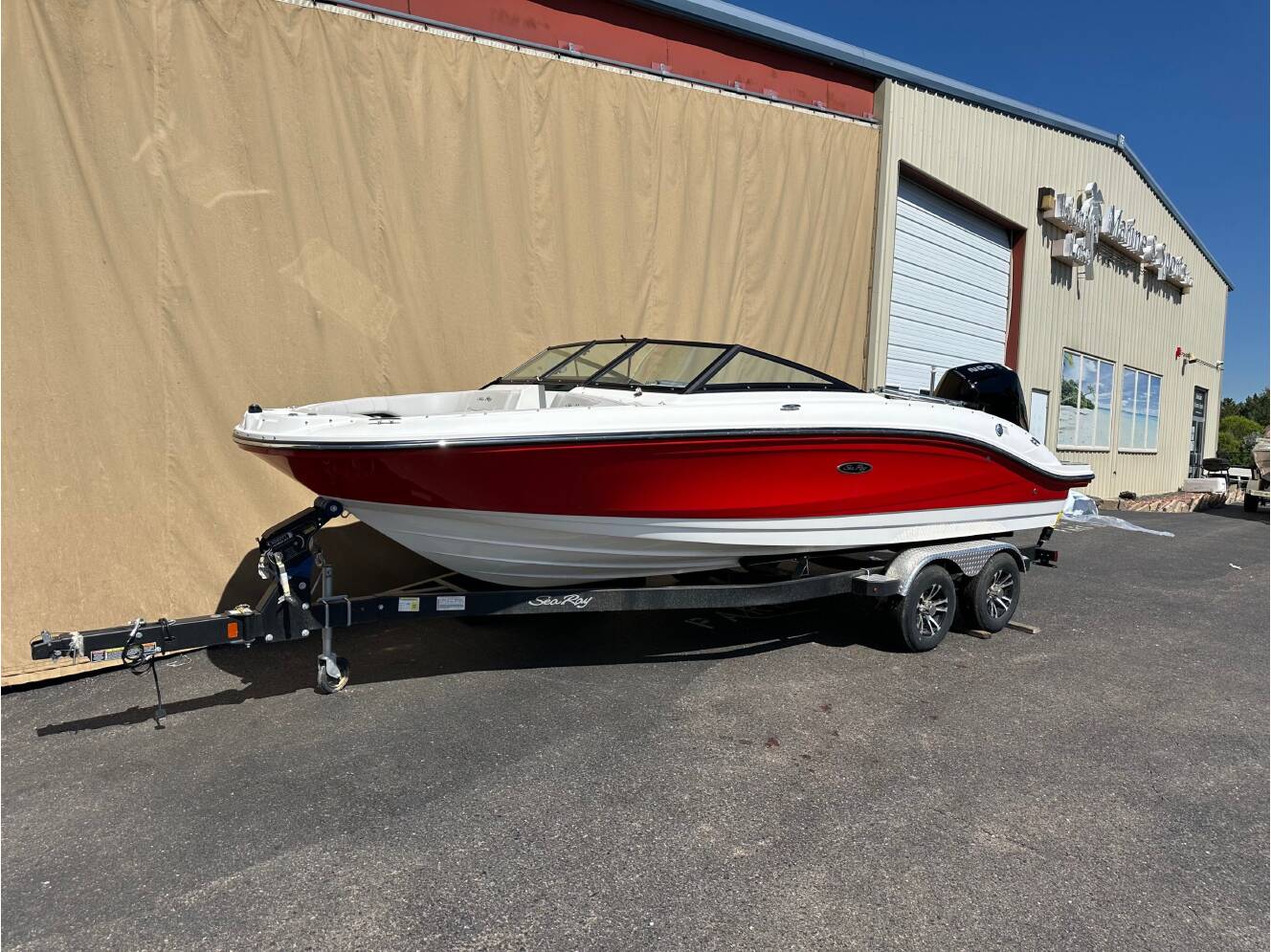 A photo of this 2024 Sea Ray 210 SPX
