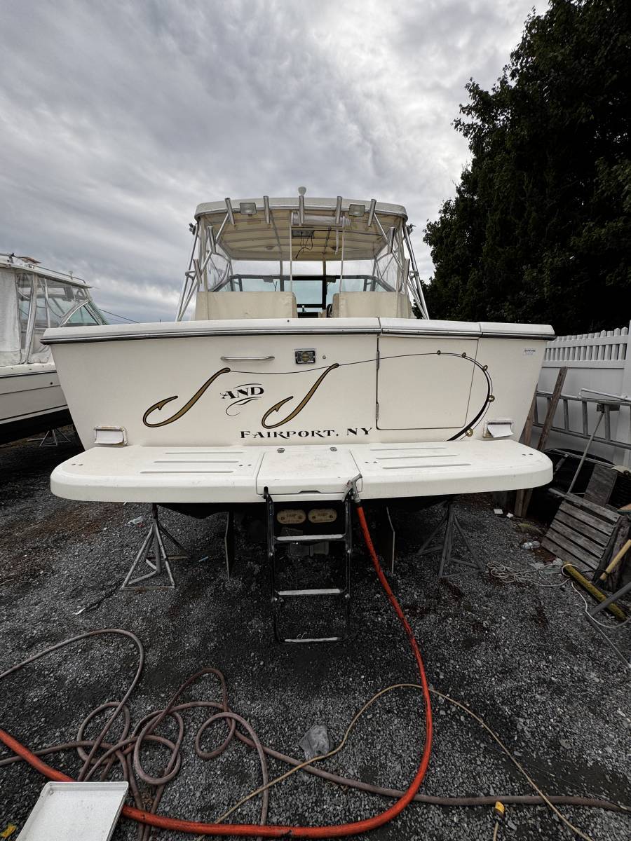 1996 Tiara 3100 Open in babylon NY