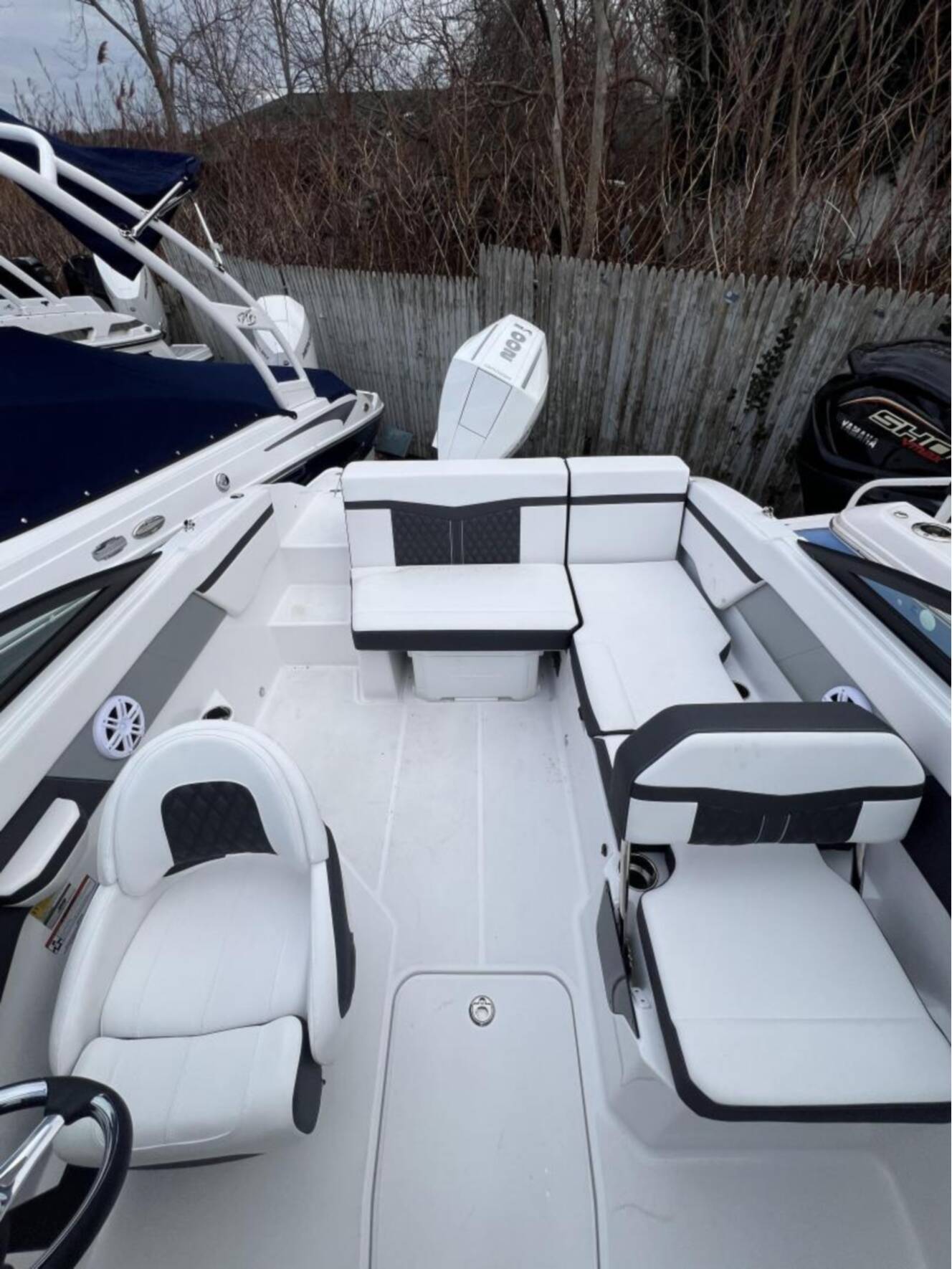 A photo of this 2025 Monterey M205