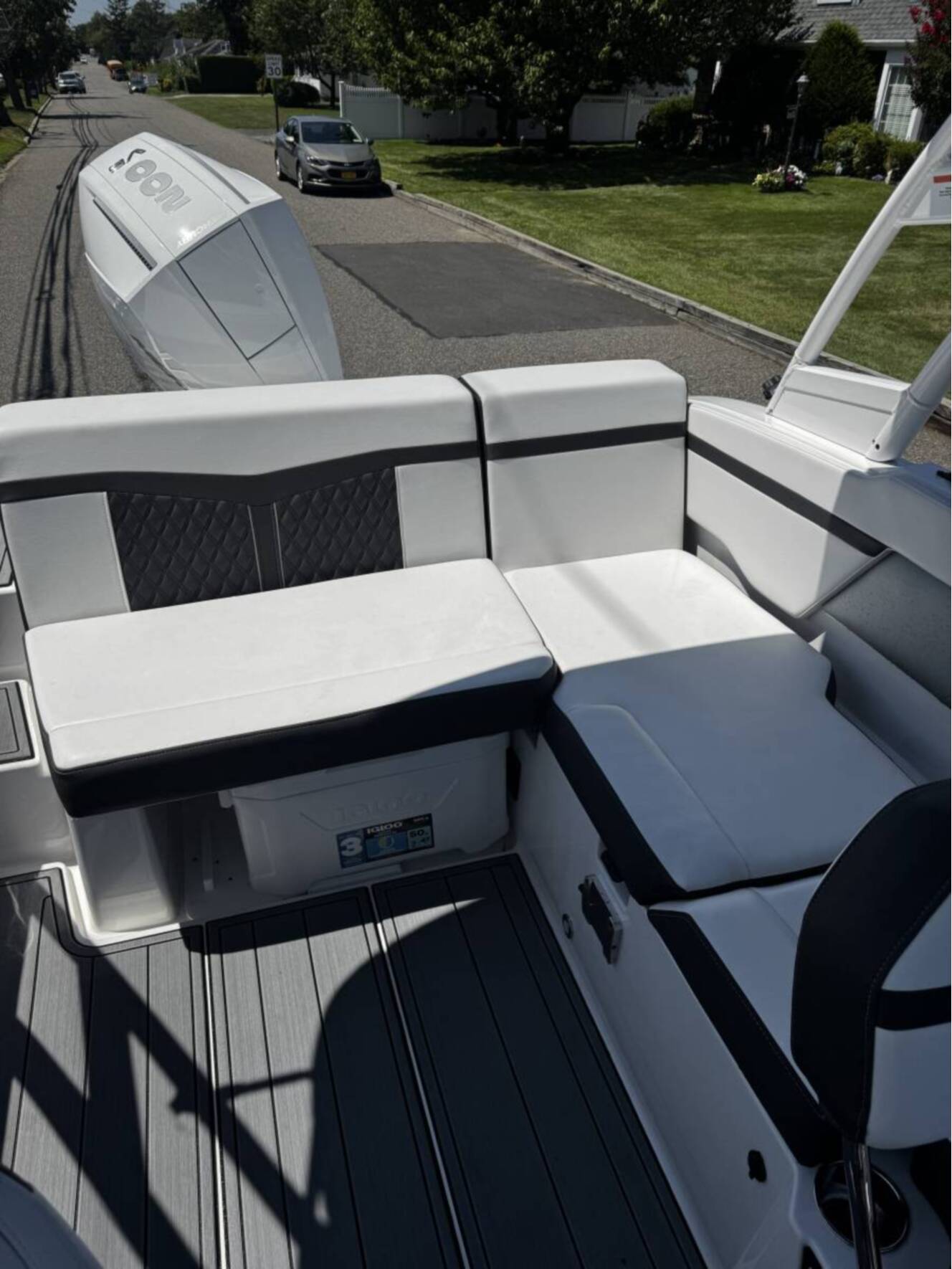 A photo of this 2025 Monterey M205