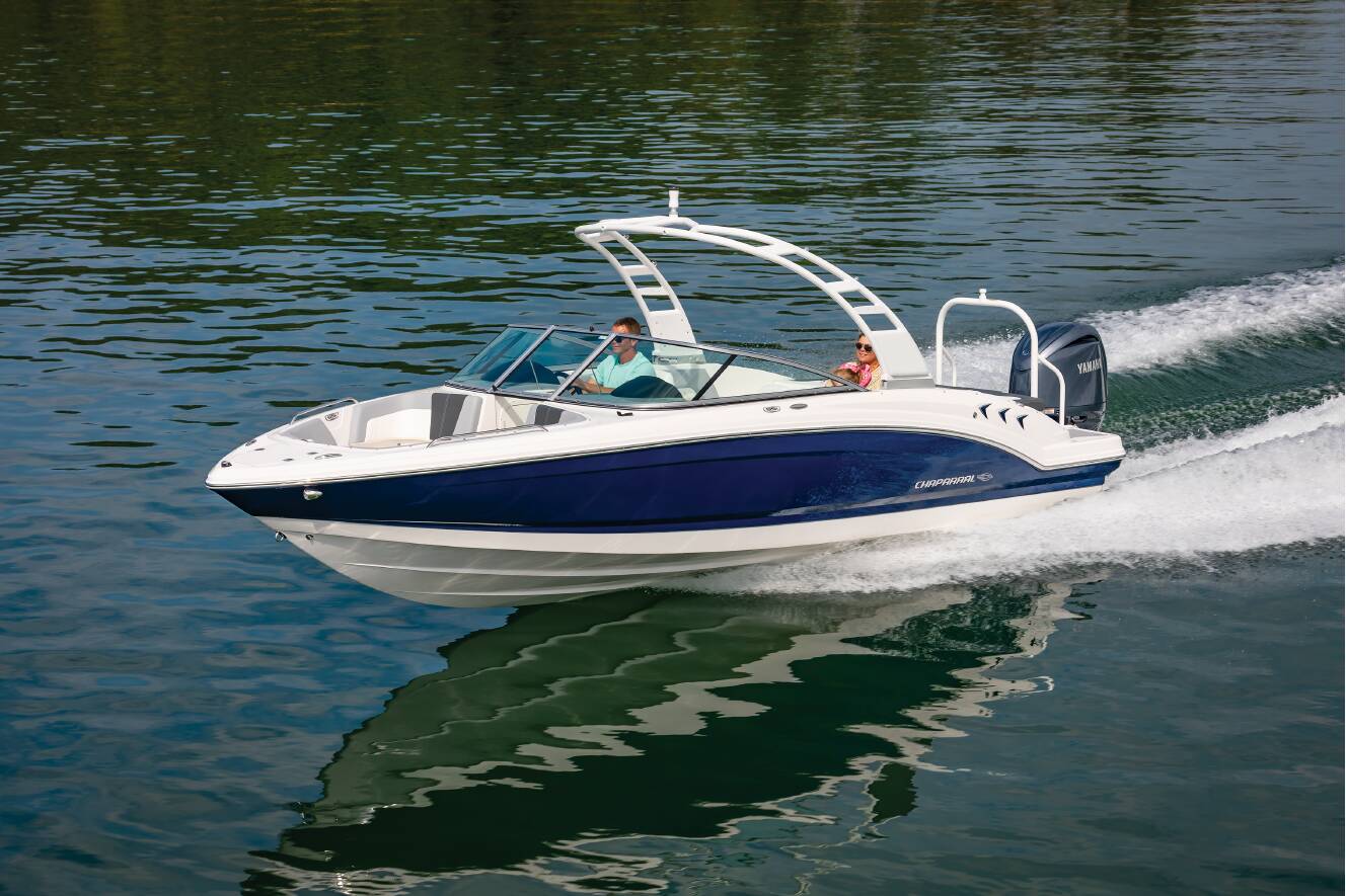 A photo of this 2024 Chaparral Boats 23 SSi OB
