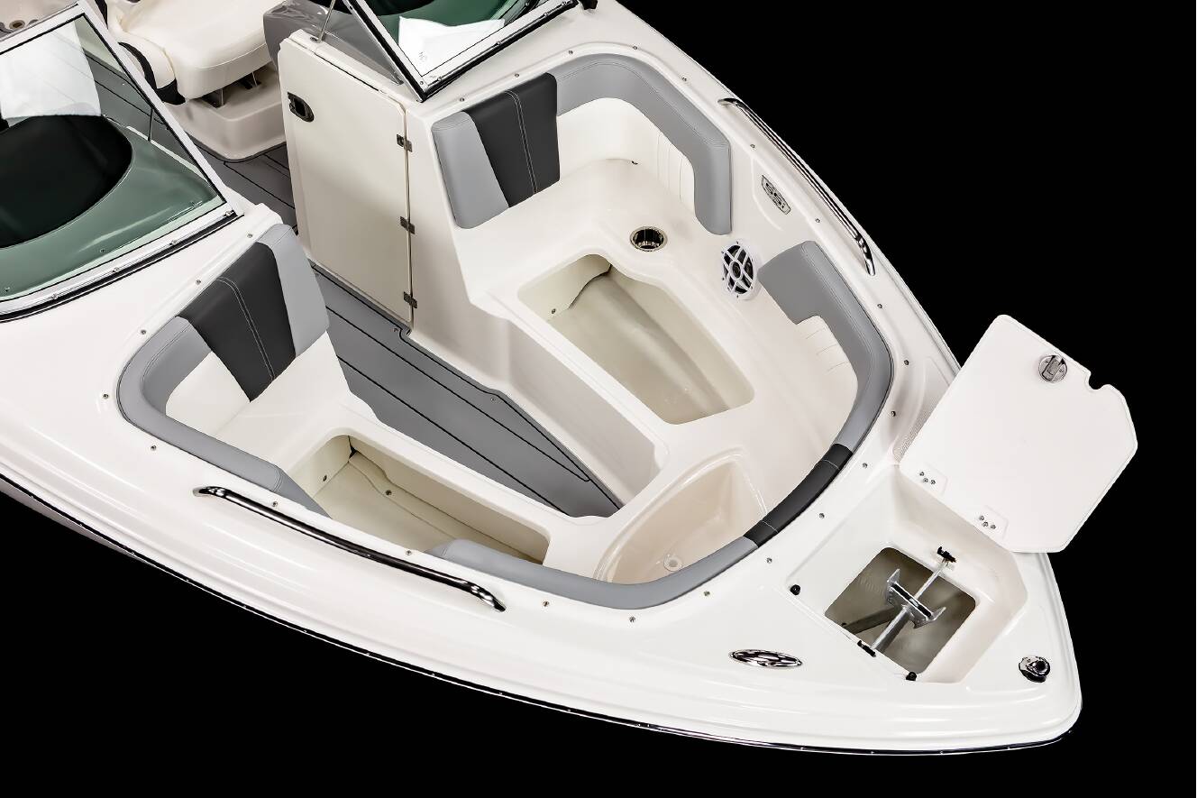 A photo of this 2024 Chaparral Boats 23 SSi OB