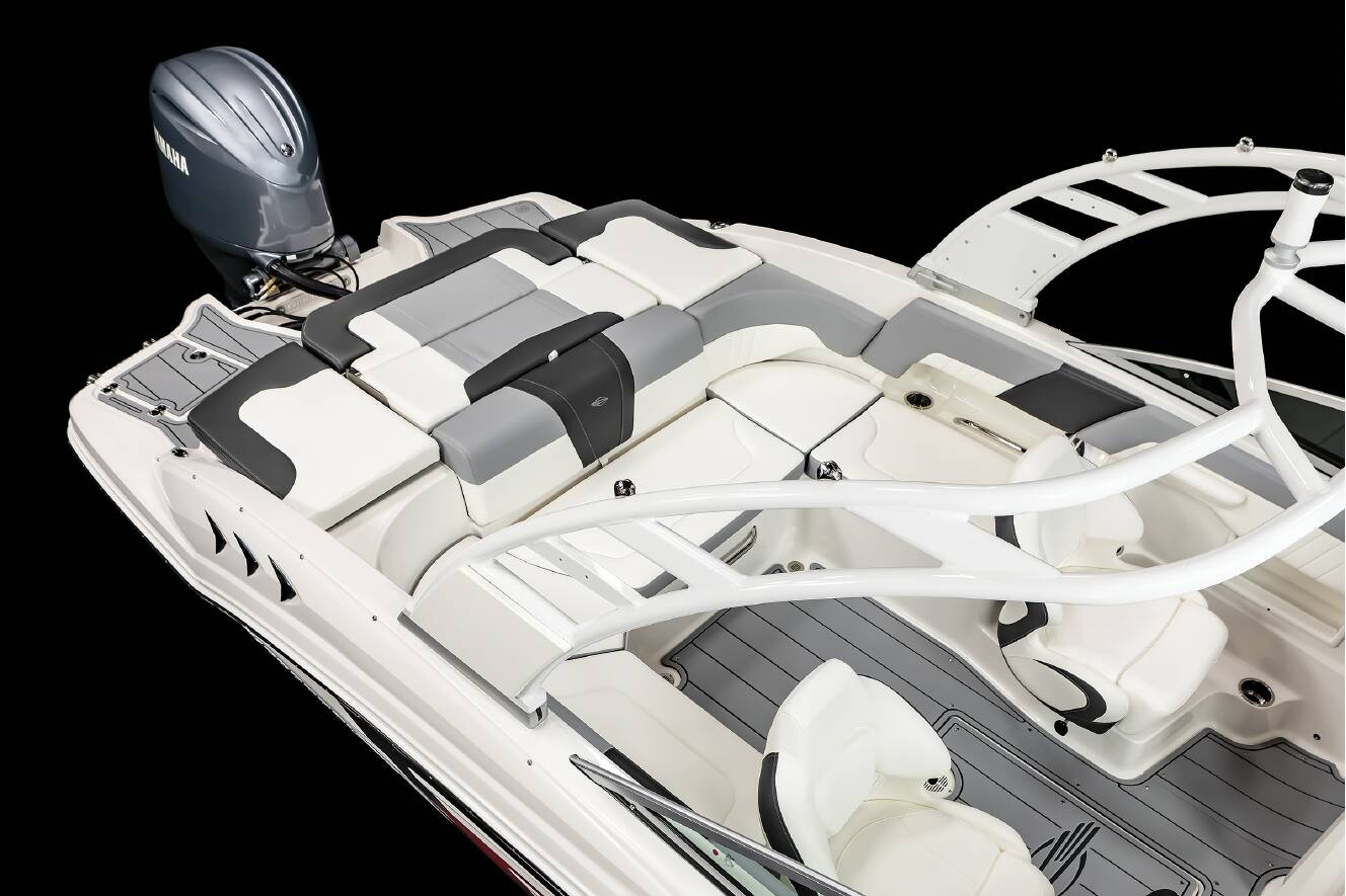 A photo of this 2024 Chaparral Boats 23 SSi OB