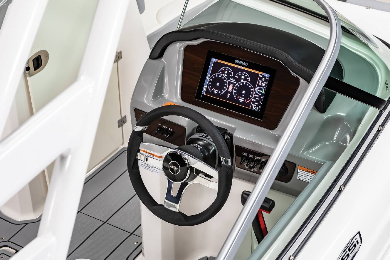 A photo of this 2024 Chaparral Boats 23 SSi OB