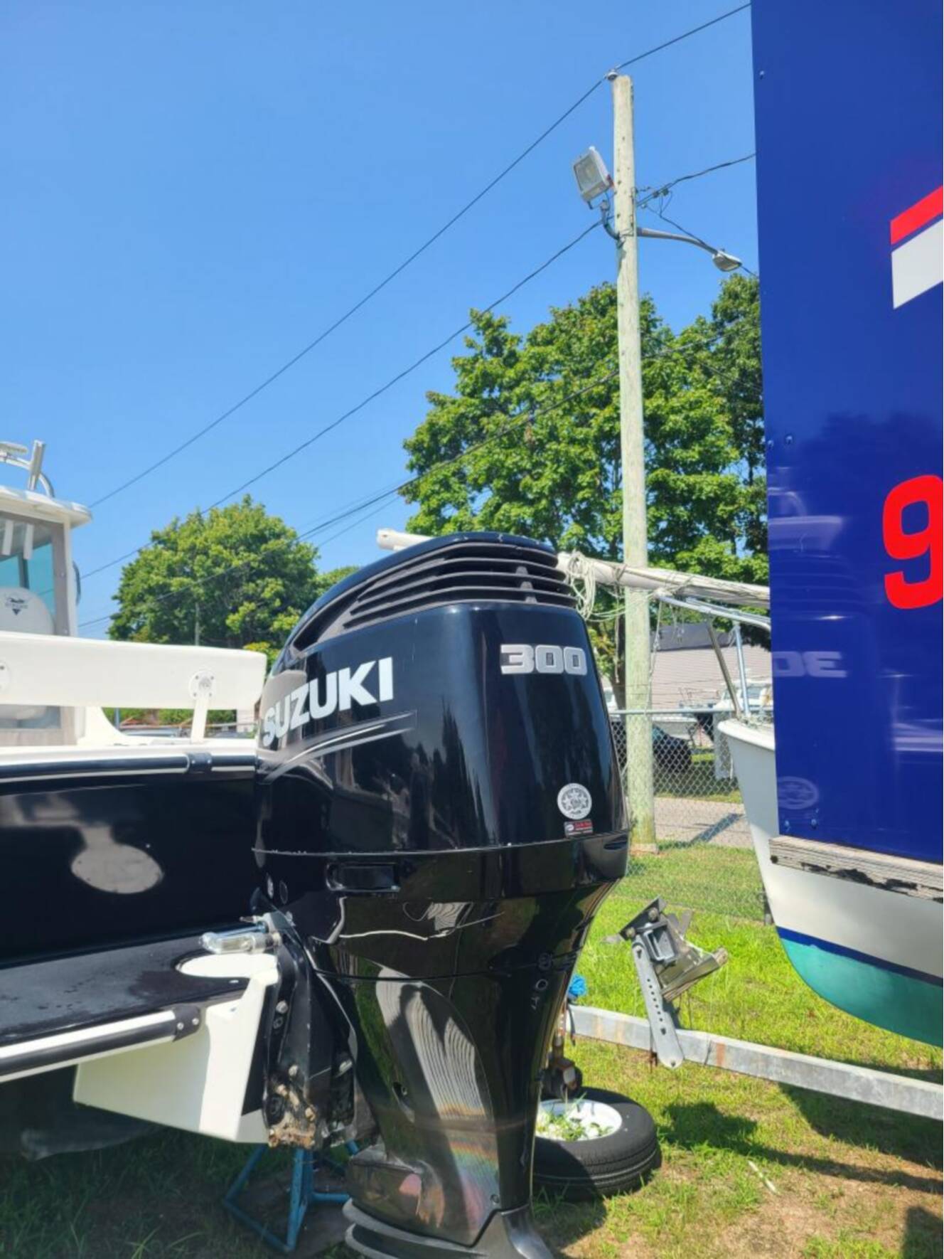 A photo of this 2019 Steiger Craft 23DV Miami