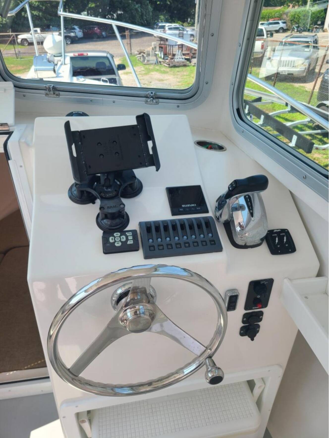 A photo of this 2019 Steiger Craft 23DV Miami