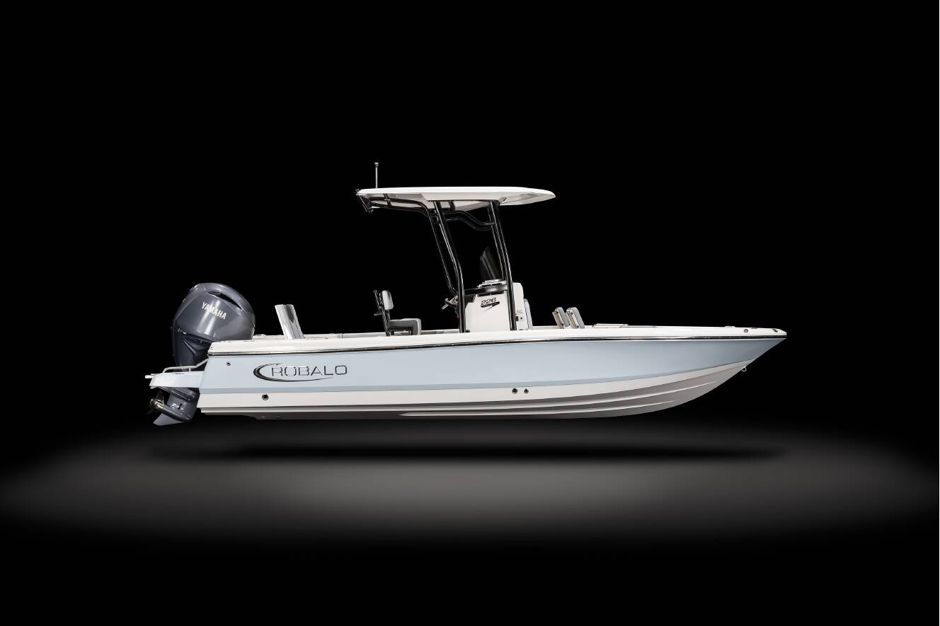 A photo of this 2026 Robalo 226 Cayman