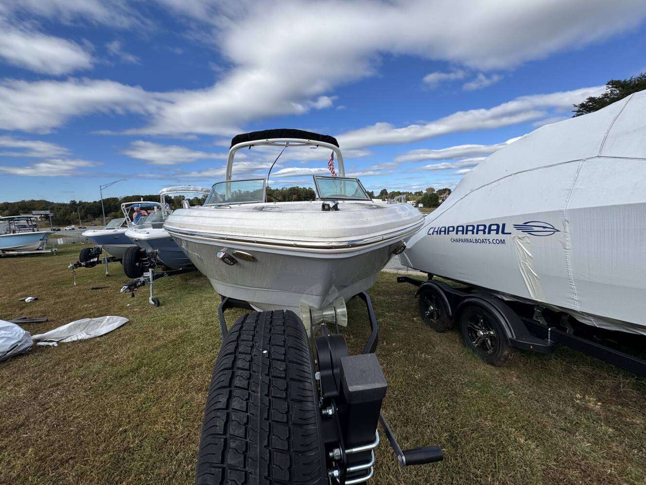 A photo of this 2025 Chaparral 23 SSi