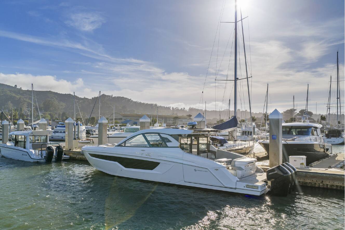 A photo of this 2026 Cruisers Yachts 50 GLS Outboard