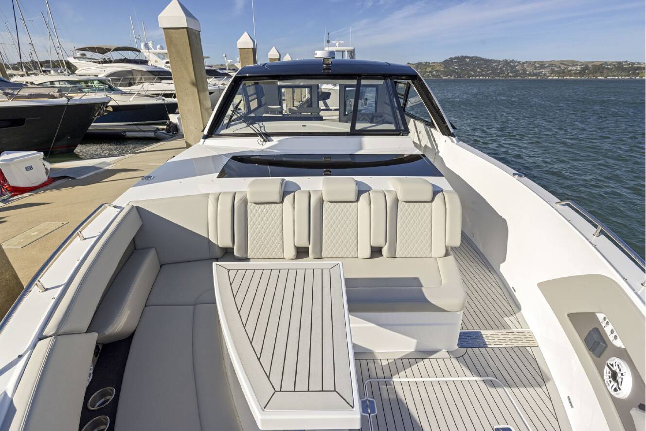 A photo of this 2026 Cruisers Yachts 50 GLS Outboard
