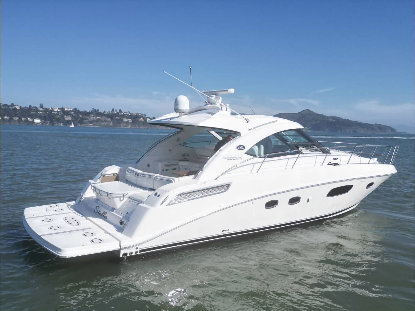 A photo of this 2010 Sea Ray 470 SUNDANCER