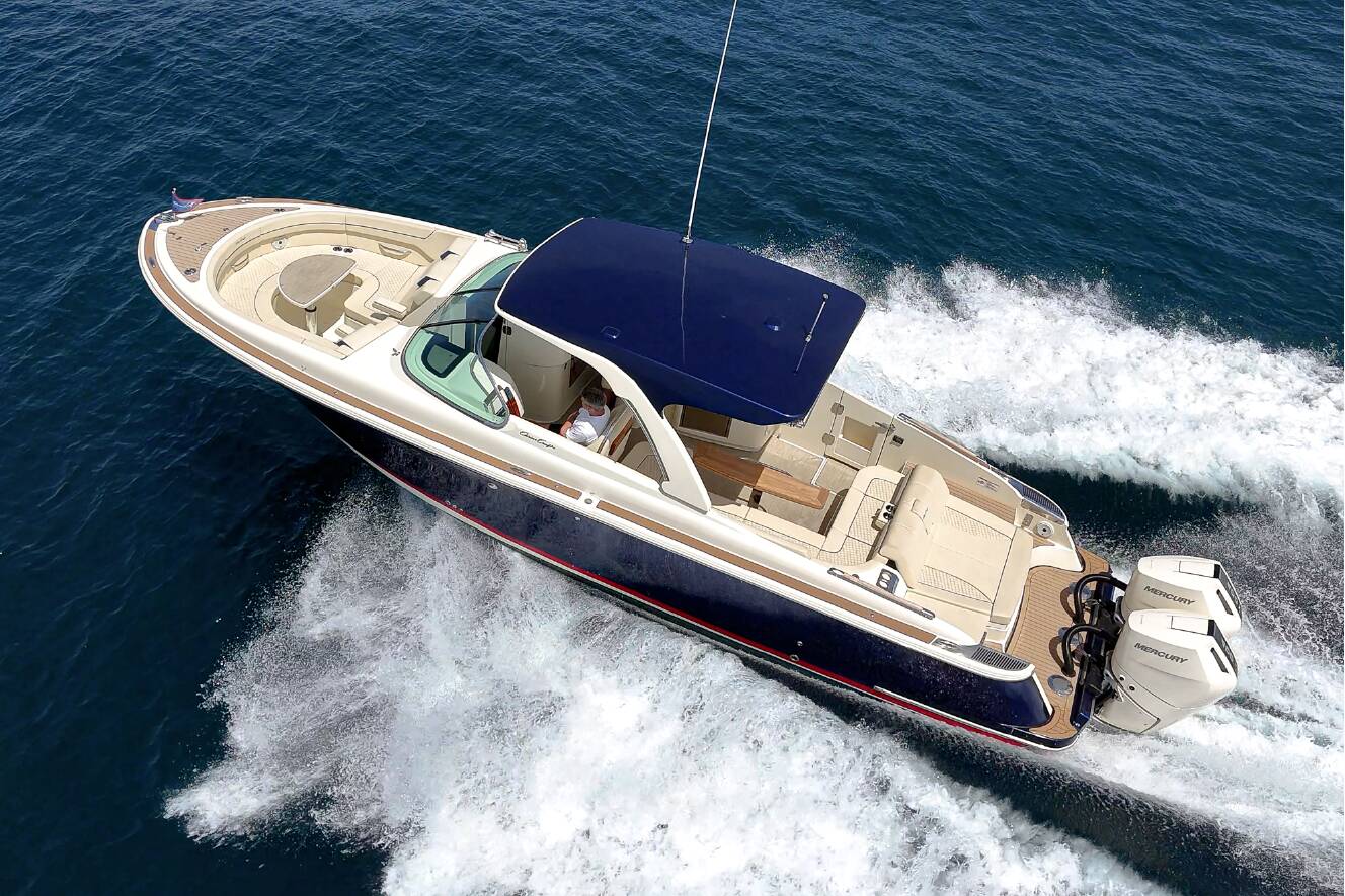 A photo of this 2024 Chris-Craft LAUNCH 35 GT