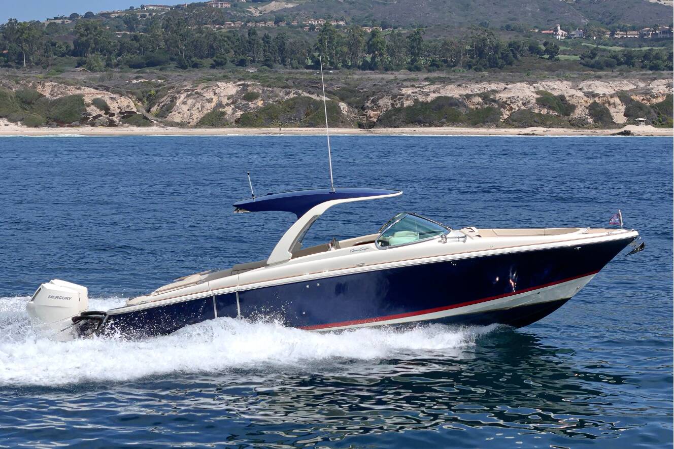 A photo of this 2024 Chris-Craft LAUNCH 35 GT