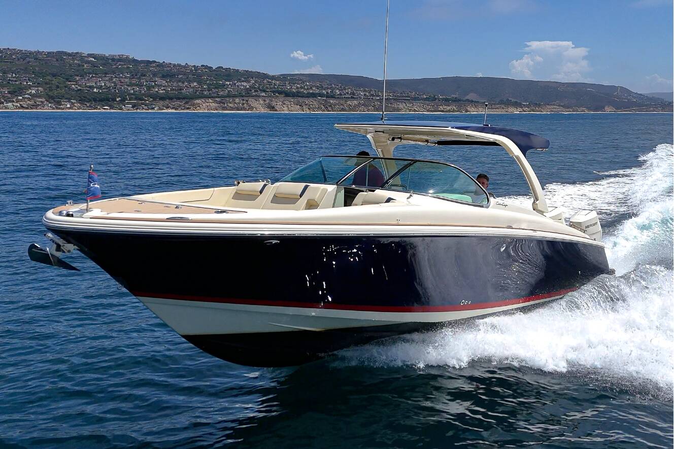 A photo of this 2024 Chris-Craft LAUNCH 35 GT
