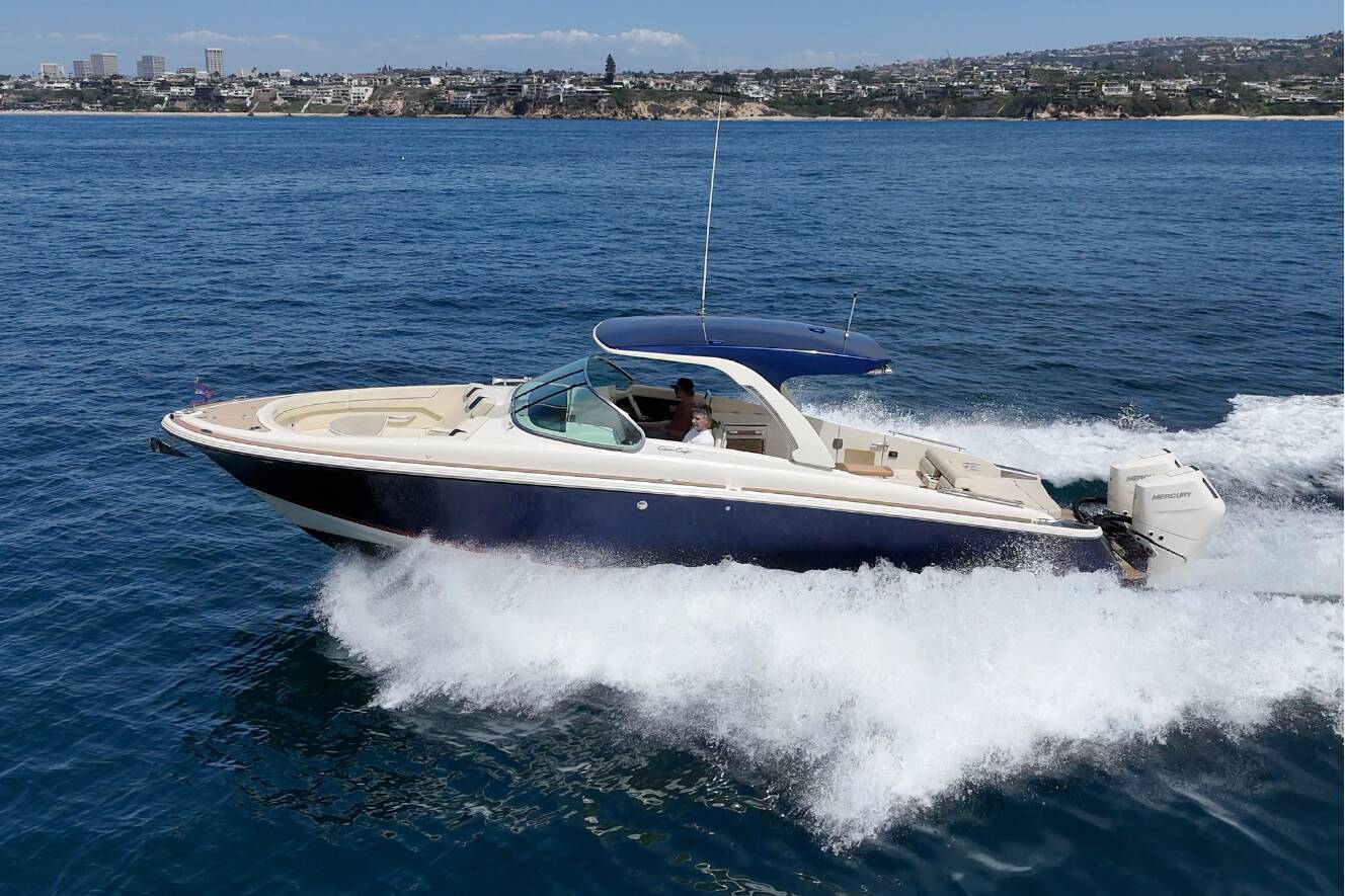 A photo of this 2024 Chris-Craft LAUNCH 35 GT