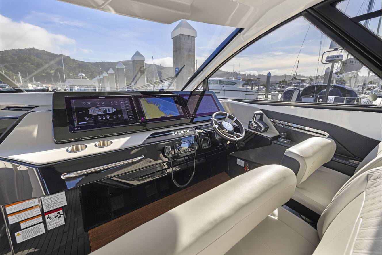 A photo of this 2026 Cruisers Yachts 50 GLS Outboard